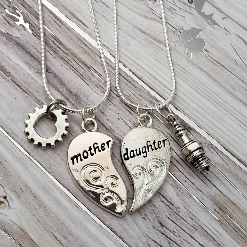 Cute necklaces for deals mom